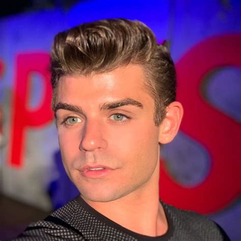 Garrett Clayton (@garrettclayton1) • Instagram photos and videos